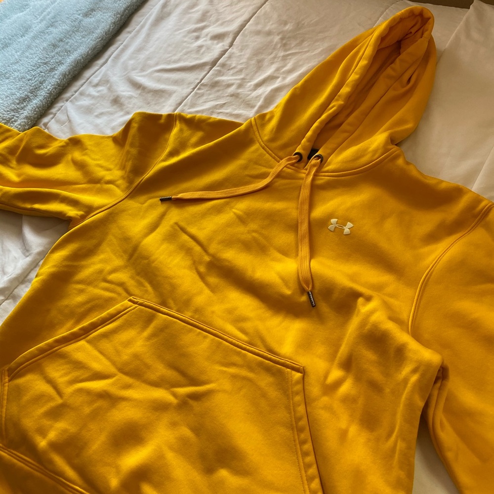 UNDER ARMOUR HOODIE